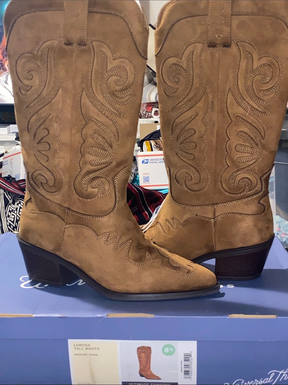 NEW IN BOX UNIVERSAL THREAD LORENA BOOTS WO SIZE 8.5 COGNAC FAUX  SUEDE